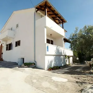 Gostinjska kuća Barbat 730, Barbat na Rabu